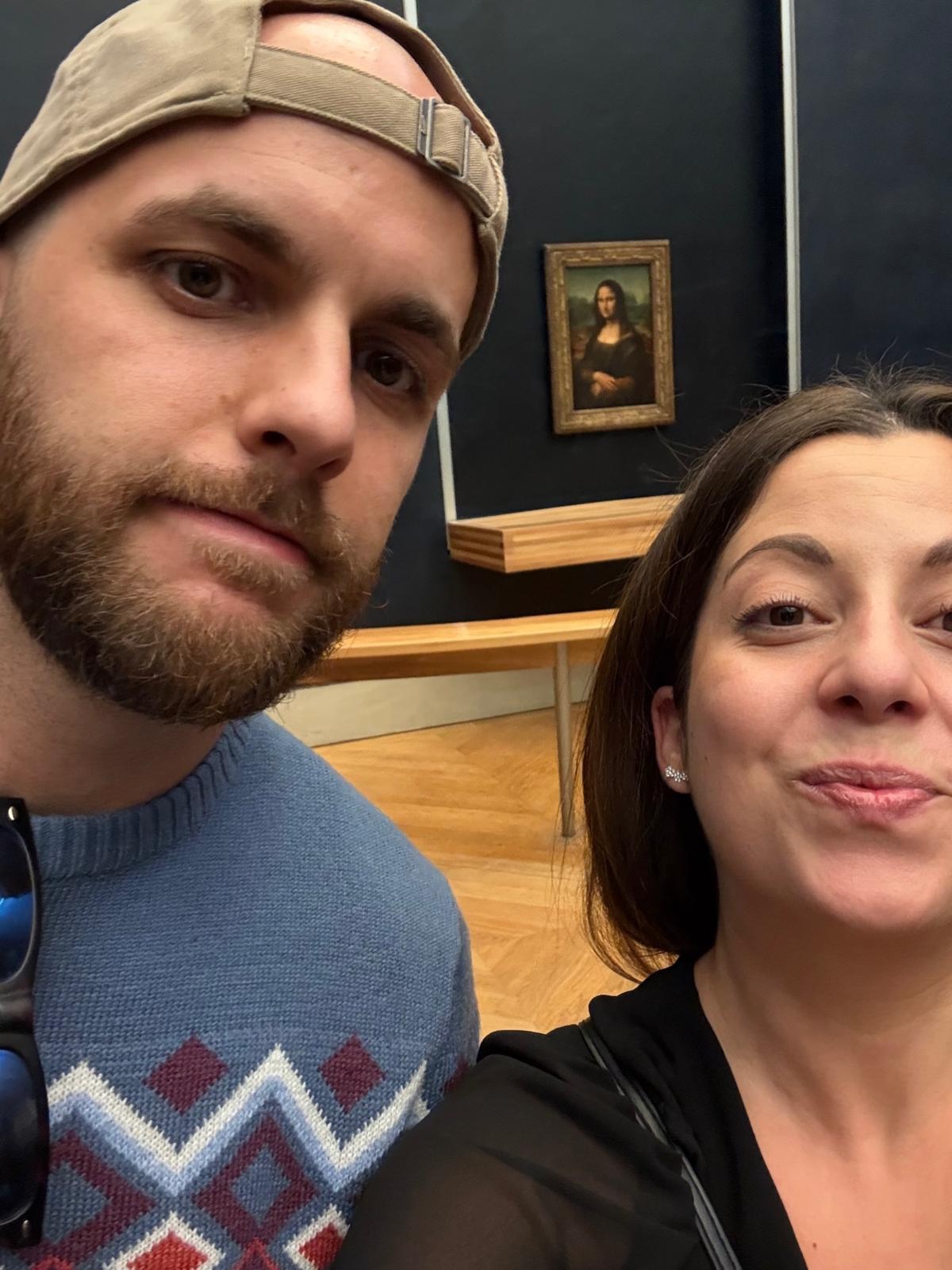 Irene y Andrés en el Louvre